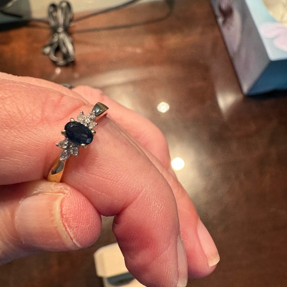 Sapphire and diamond ring - Picture 2 of 7